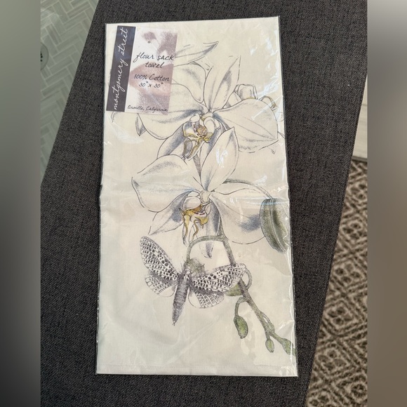 NWT PRINTED LINT FREE ORCHIDS FLOUR SACK TOWEL 100% COTTON - Picture 2 of 5